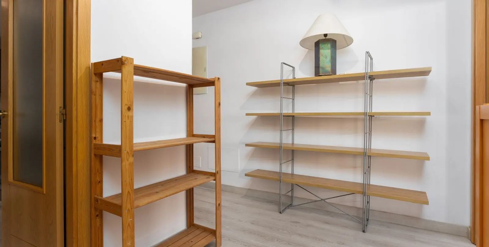 Venta de apartamento en planta media en La Campana 2