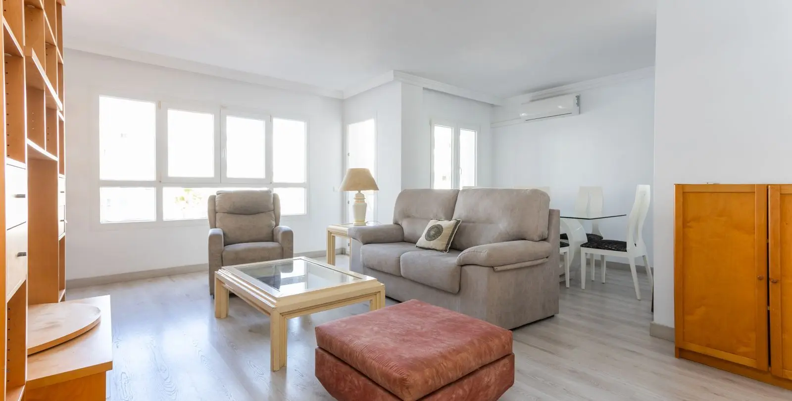 Venta de apartamento en planta media en La Campana 3