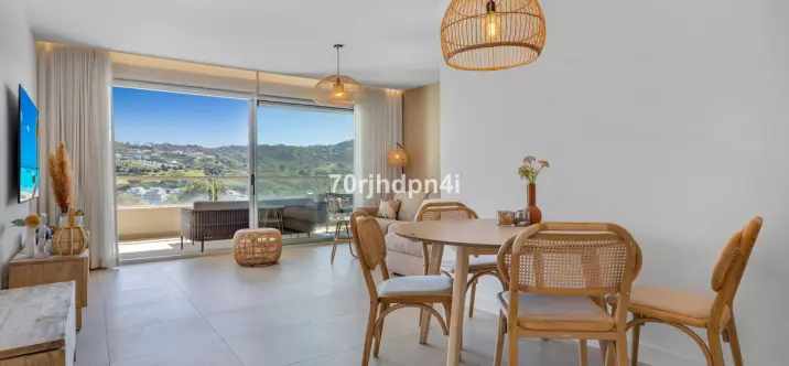 Sale of middle floor apartment in Mijas Costa 1