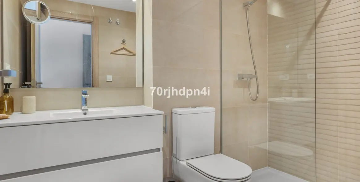 Sale of middle floor apartment in Mijas Costa 14