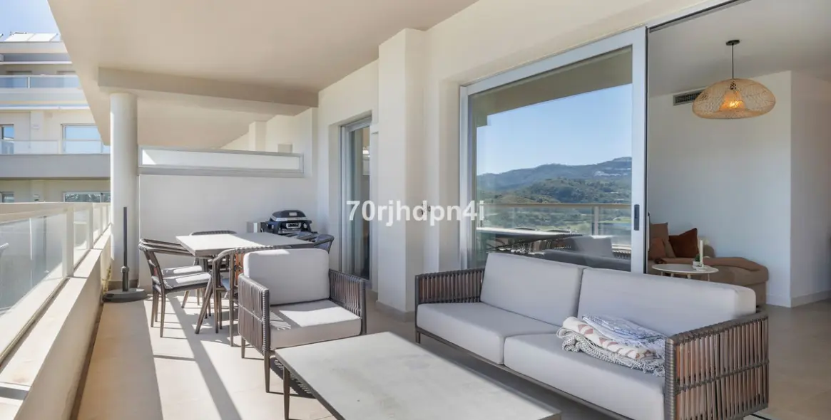 Sale of middle floor apartment in Mijas Costa 22