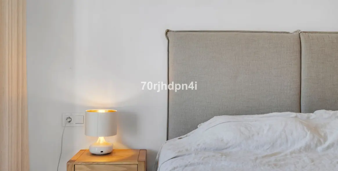 Sale of middle floor apartment in Mijas Costa 24