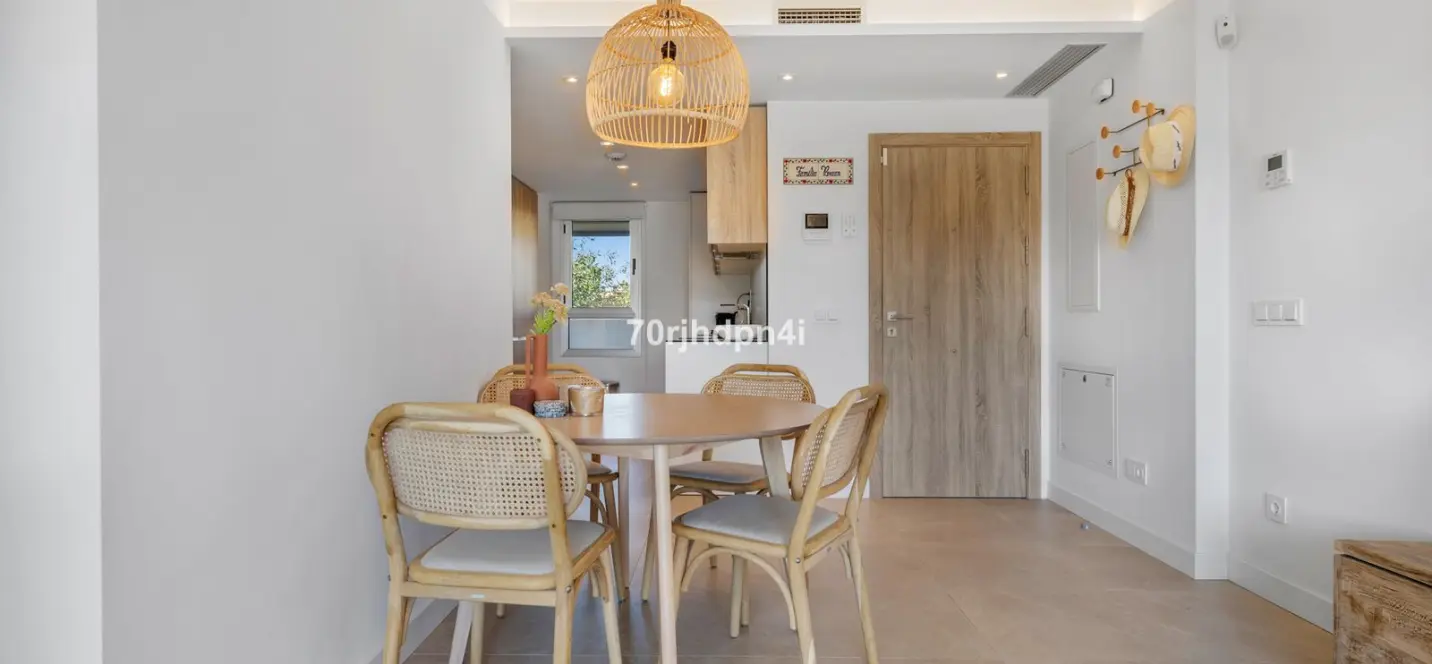 Sale of middle floor apartment in Mijas 0