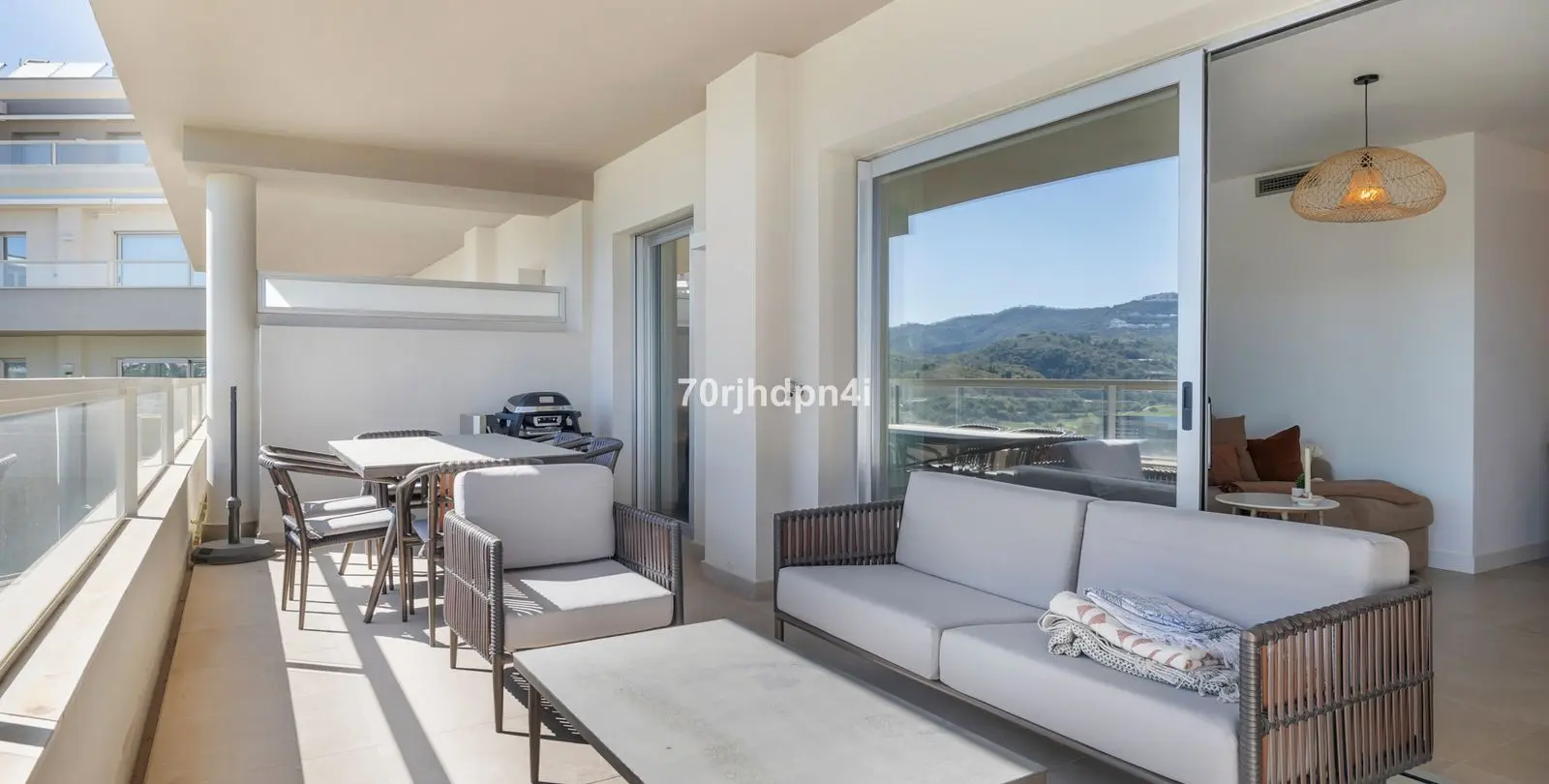 Sale of middle floor apartment in Mijas 22
