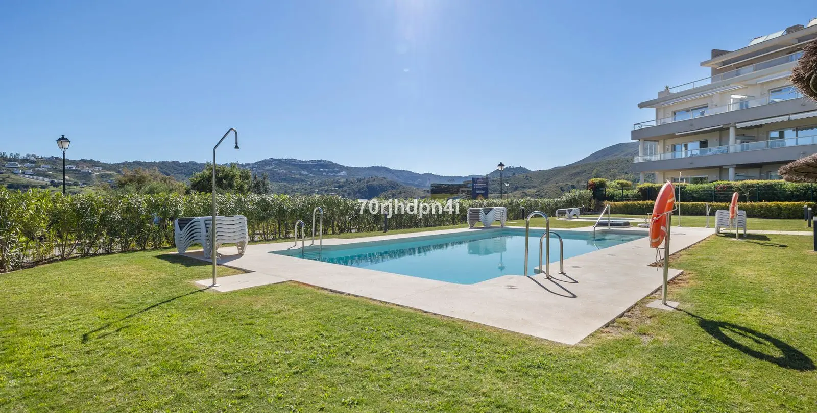 Sale of middle floor apartment in Mijas 32