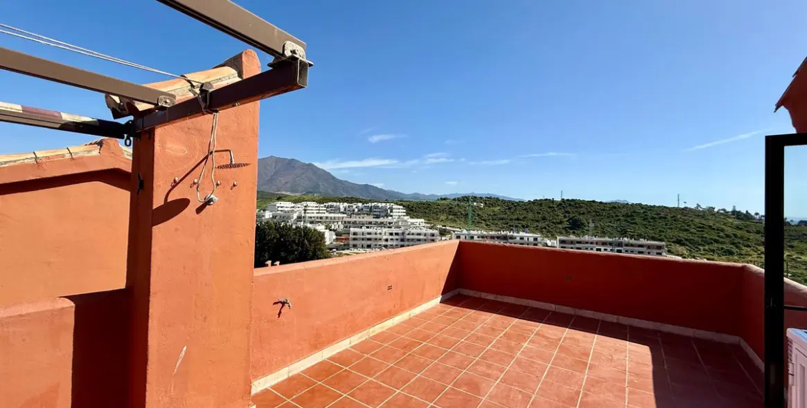 Продажа двухуровневого пентхауса в Estepona 7