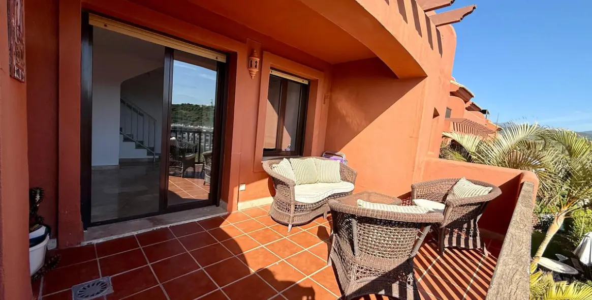 Продажа двухуровневого пентхауса в Estepona 46
