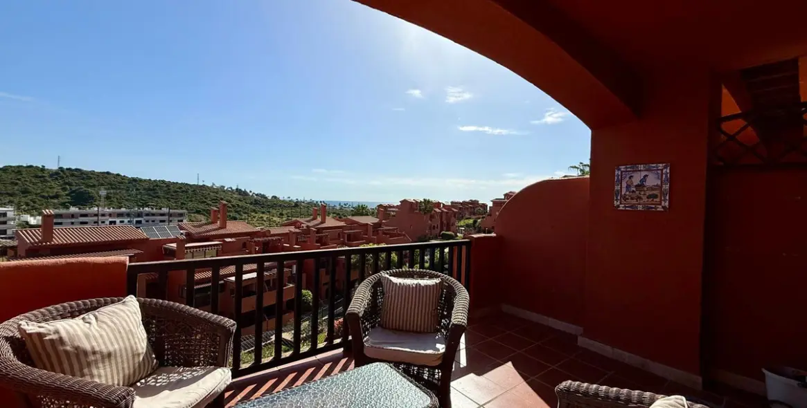 Продажа двухуровневого пентхауса в Estepona 51