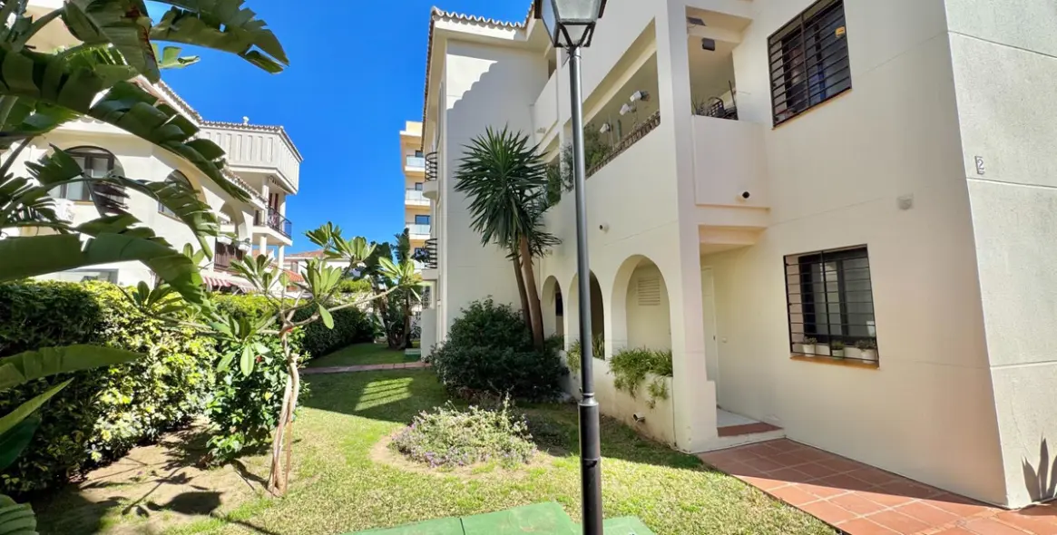 Sale of ground floor apartment in Los Alamos 42