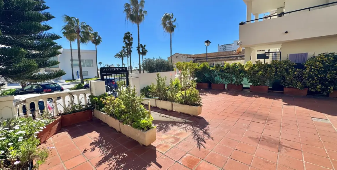 Sale of ground floor apartment in Los Alamos 43