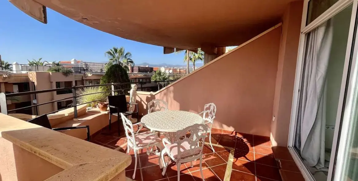 Продажа апартаментов на первом этаже в Marbella 4