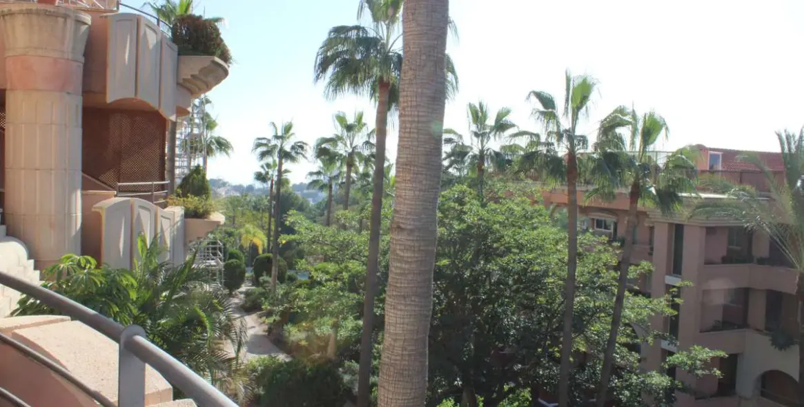 Продажа апартаментов на первом этаже в Marbella 8