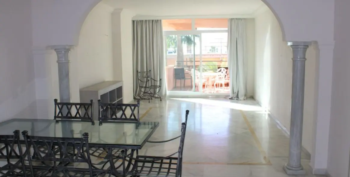 Продажа апартаментов на первом этаже в Marbella 11