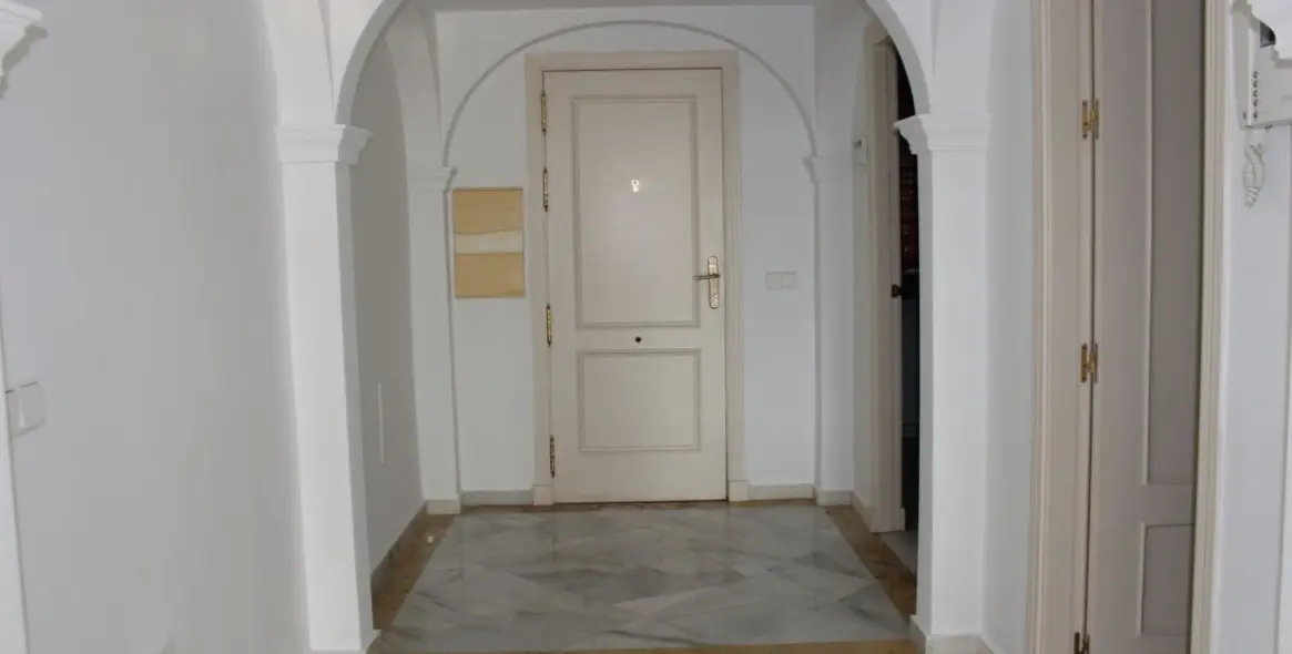 Продажа апартаментов на первом этаже в Marbella 14