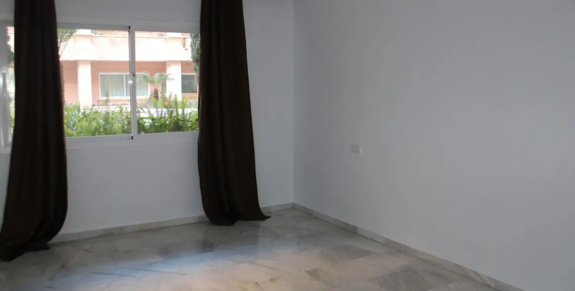 Продажа апартаментов на первом этаже в Marbella 18