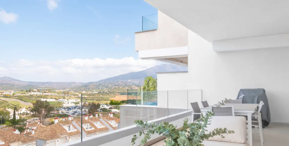 Sale of middle floor apartment in La Cala Golf 1