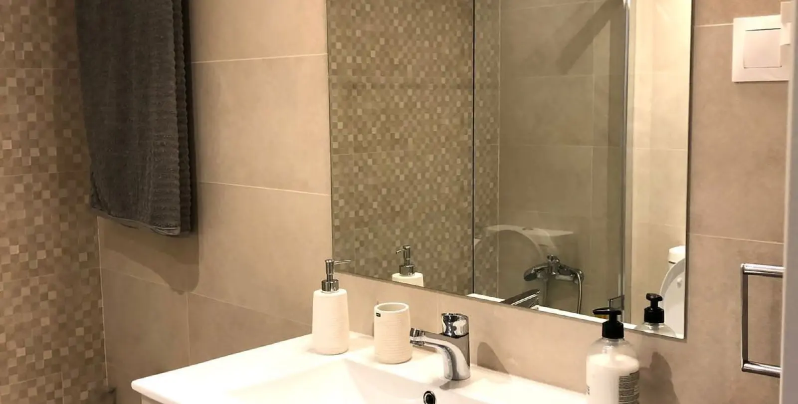 Sale of penthouse in Nueva Andalucía 16