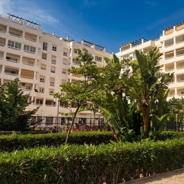 Sale of penthouse in Marbella