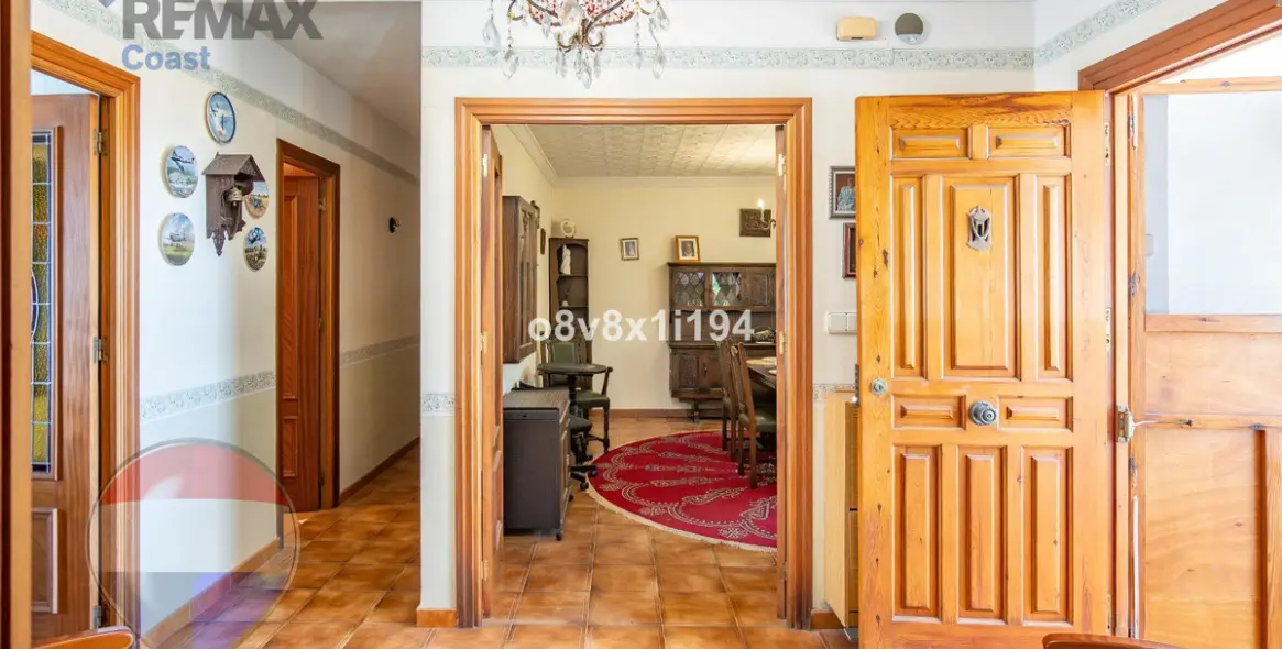 Sale of detached villa in Chilches 10