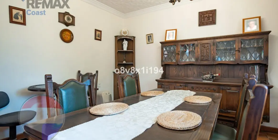 Sale of detached villa in Chilches 13