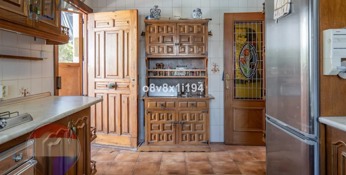 Sale of detached villa in Chilches 28