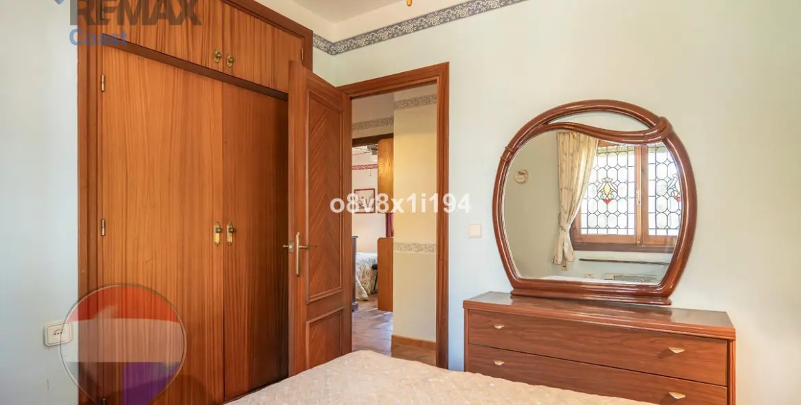 Sale of detached villa in Chilches 38