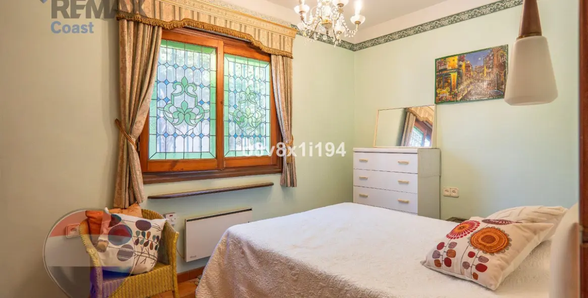 Sale of detached villa in Chilches 42