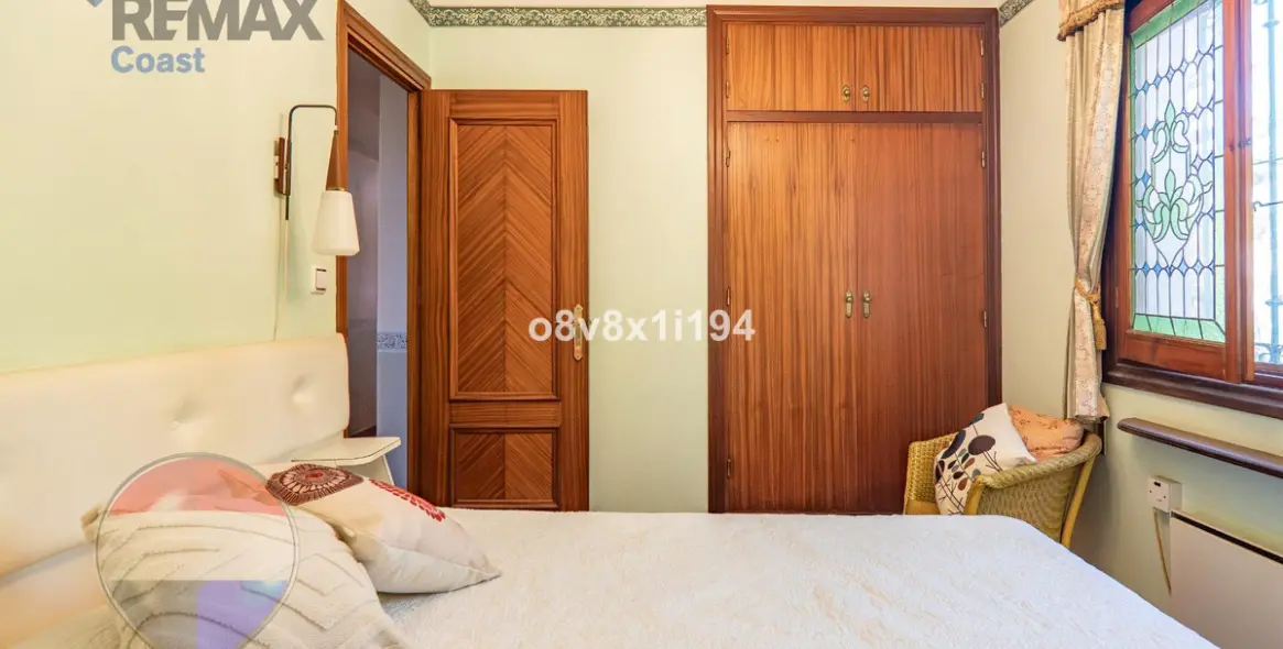 Sale of detached villa in Chilches 46