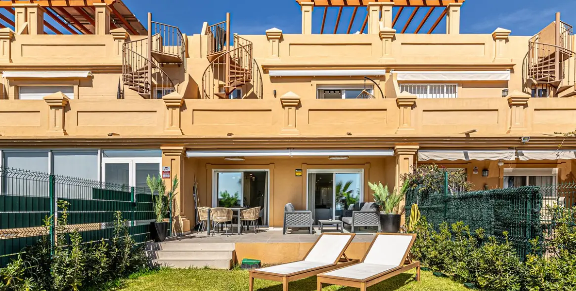 Продажа таунхауса в Estepona 2