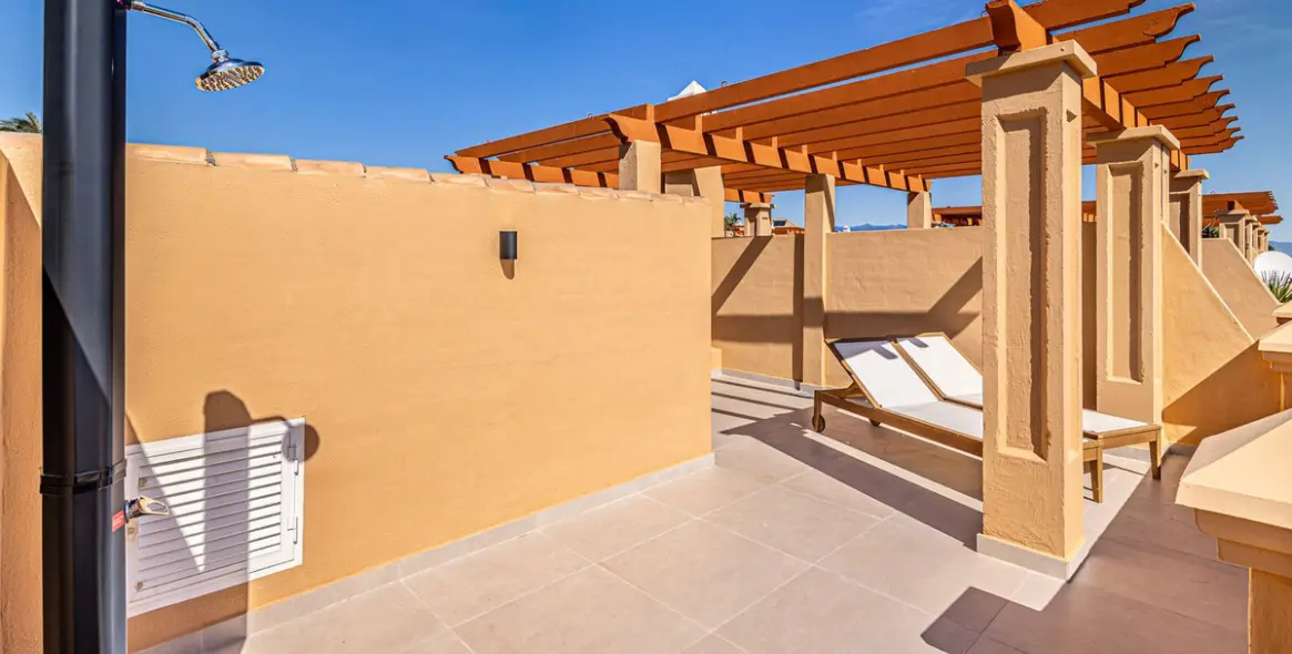 Продажа таунхауса в Estepona 18