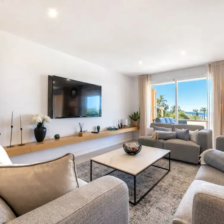 Sale of townhouse in Estepona