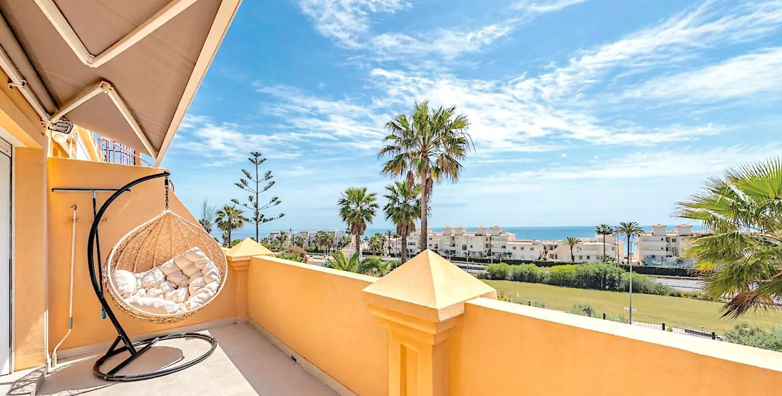 Продажа таунхауса в Estepona 16