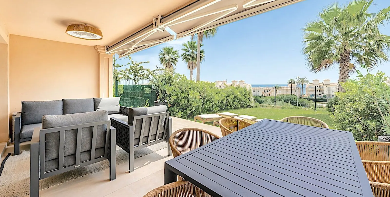 Продажа таунхауса в Estepona 23