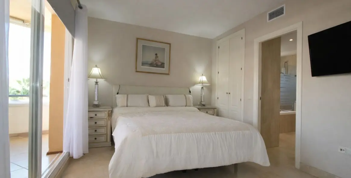 Продажа пентхауса в Elviria 27