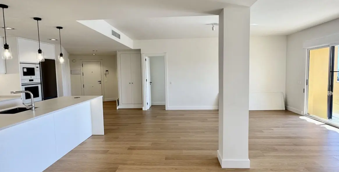 Продажа апартаментов на среднем этаже в San Pedro de Alcántara 2