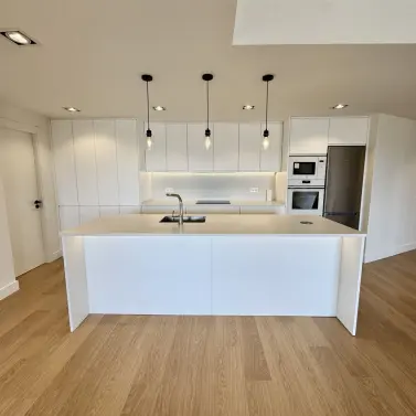 Продажа апартаментов на среднем этаже в San Pedro de Alcántara