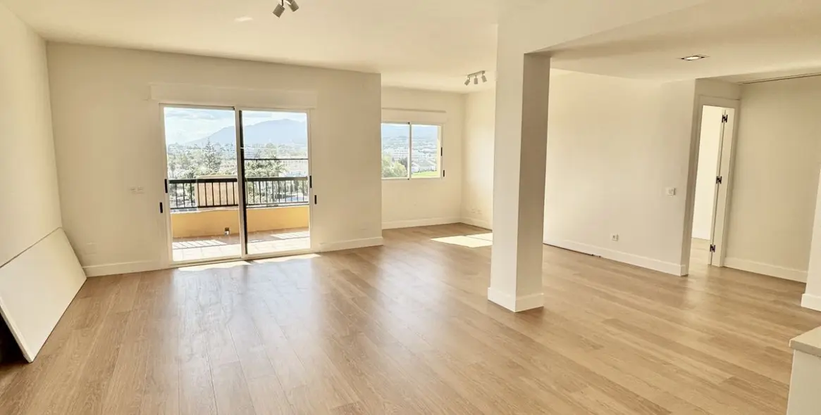 Продажа апартаментов на среднем этаже в San Pedro de Alcántara 8
