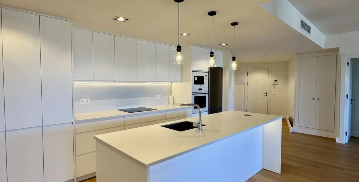 Продажа апартаментов на среднем этаже в San Pedro de Alcántara 10