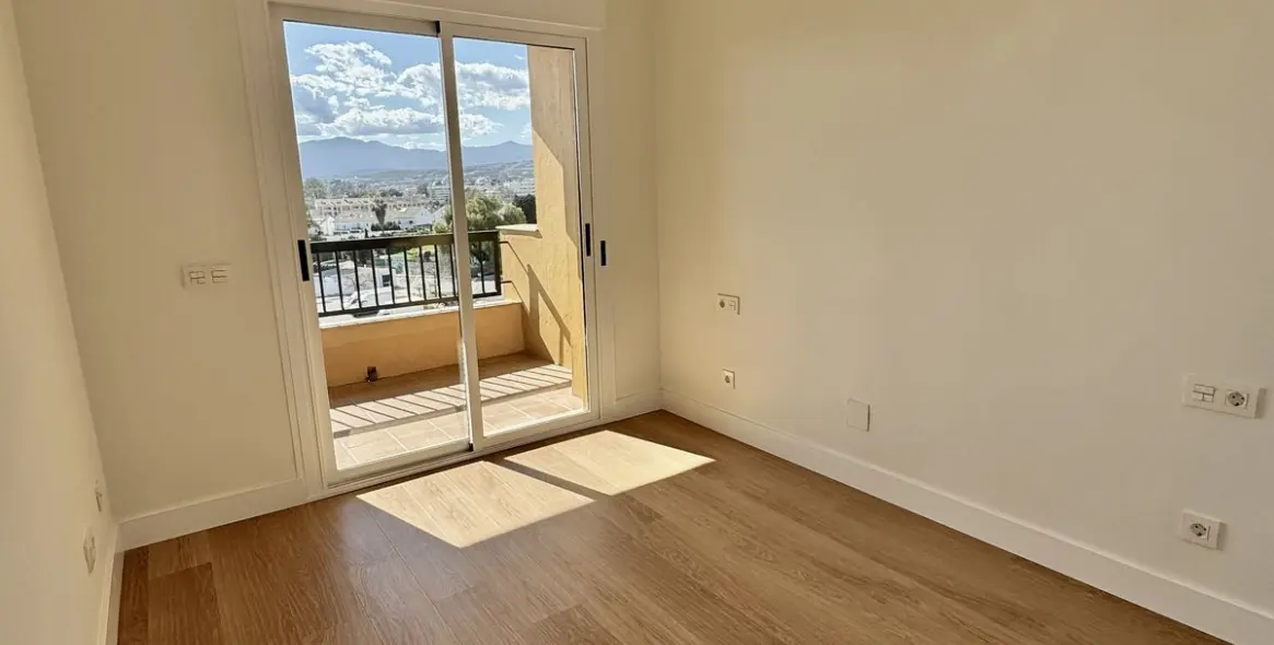 Продажа апартаментов на среднем этаже в San Pedro de Alcántara 18