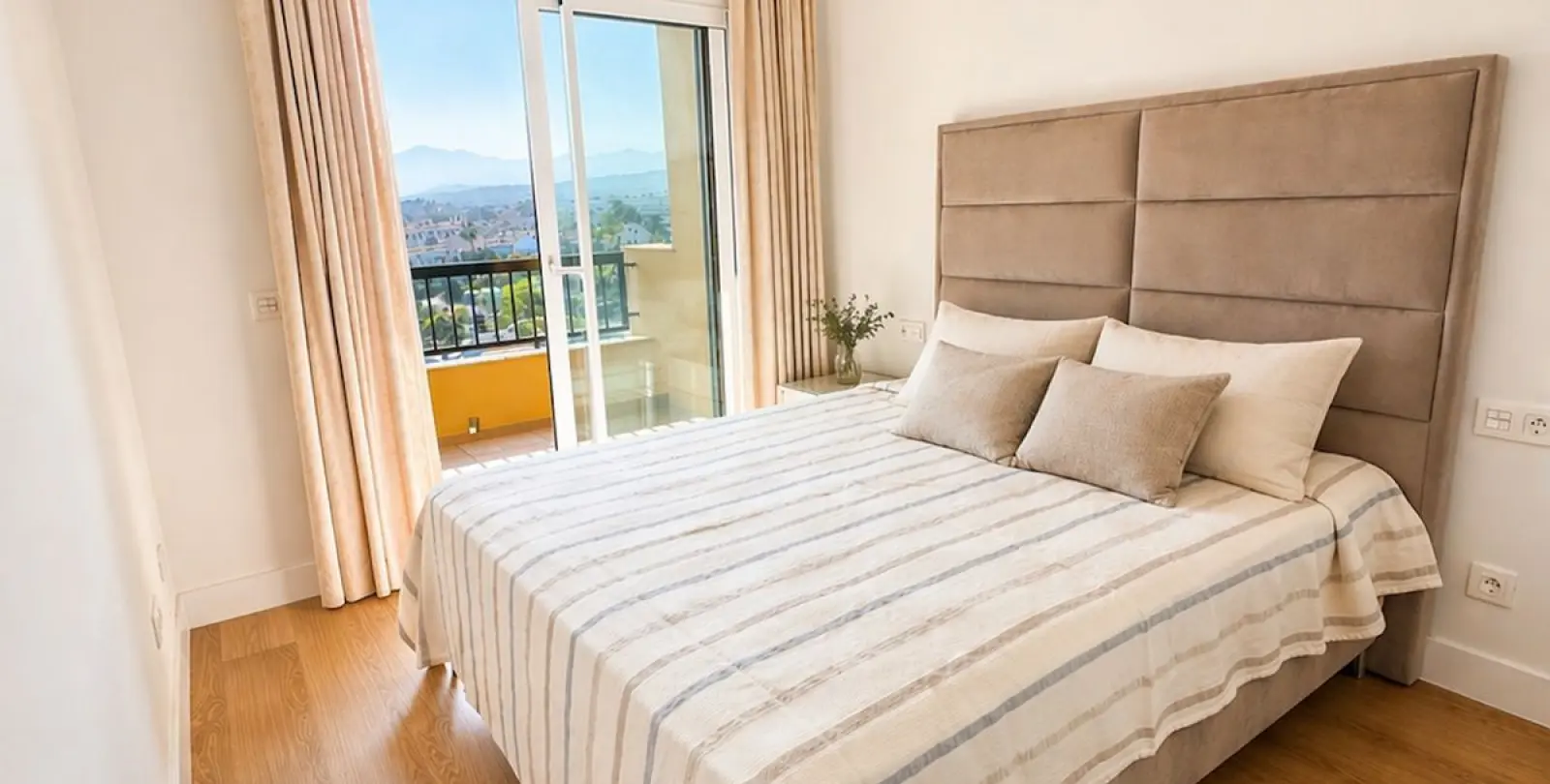 Продажа апартаментов на среднем этаже в San Pedro de Alcántara 12