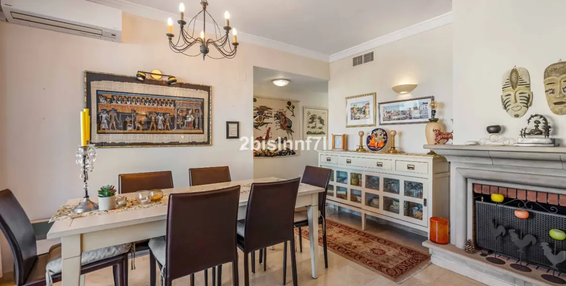 Sale of middle floor apartment in Elviria 8