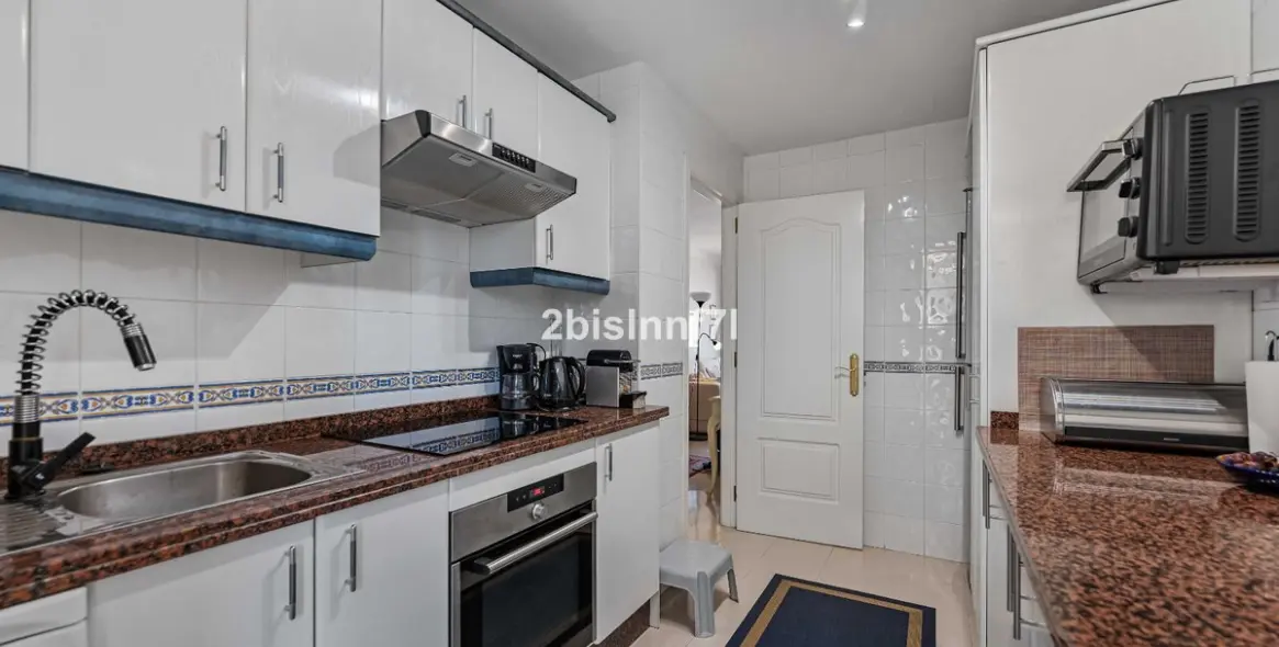 Sale of middle floor apartment in Elviria 20