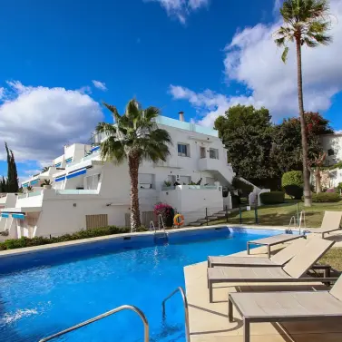 Sale of ground floor apartment in Puerto Banús