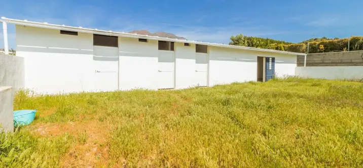 Venta de villa independiente en Estepona 2