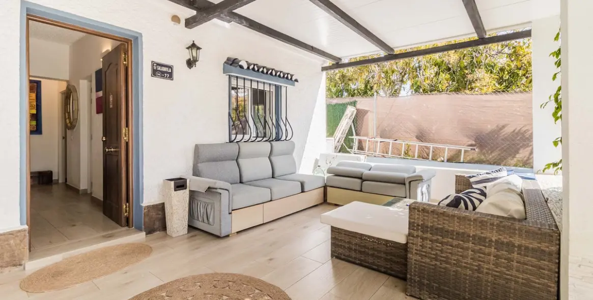 Продажа  отдельно стоящей виллы в Estepona 18