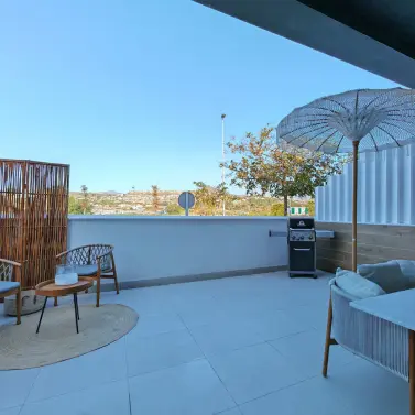Продажа дома на две семьи в Estepona