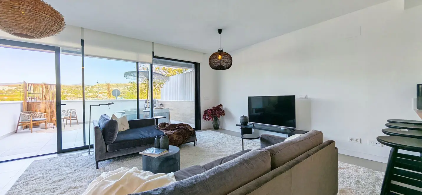 Sale of semi-detached house in Estepona 0