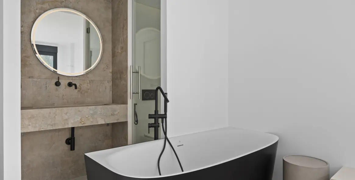 Продажа двухуровневого пентхауса в El Paraiso 6