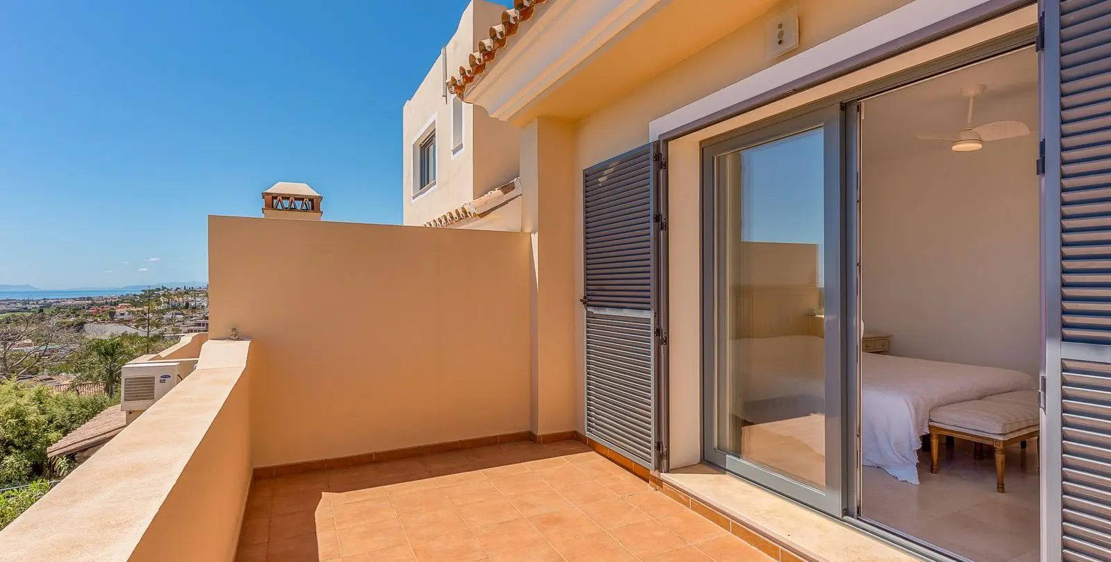 Sale of townhouse in Atalaya 27