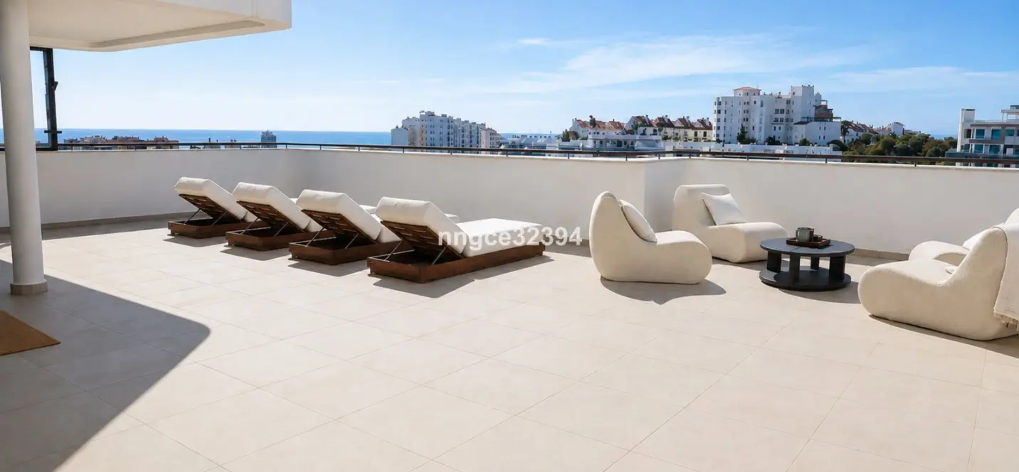 Sale of middle floor apartment in Estepona 0